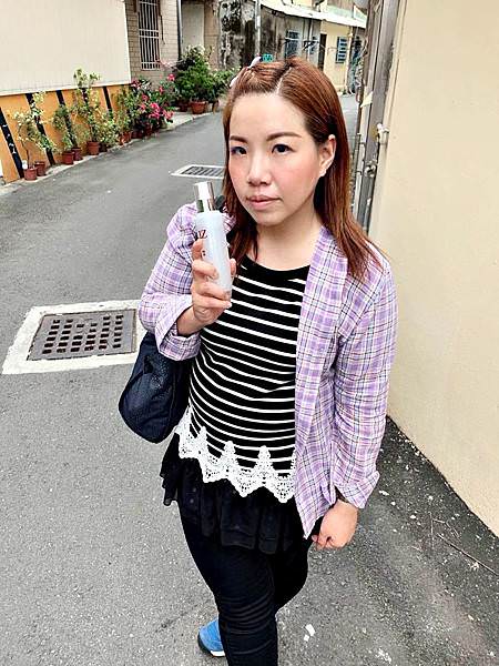 Liz麗緻舒敏水潤精華露68.jpg