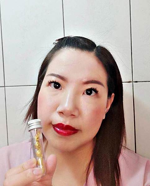 SOFNON詩芙儂魚子逆時光修護膠囊38.jpg