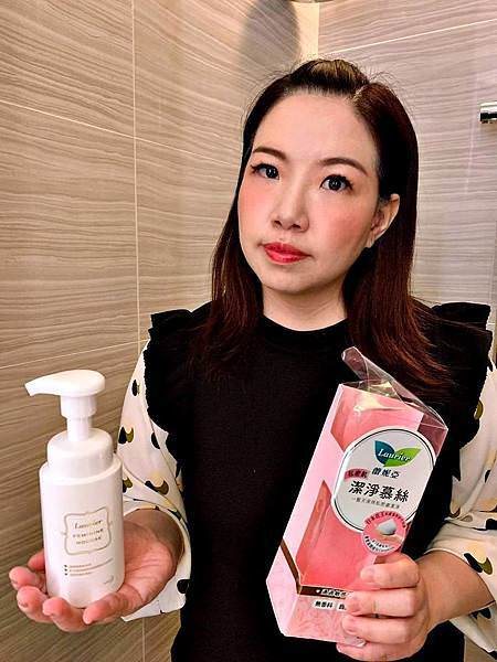 蕾妮亞私密肌潔淨慕絲1.jpg