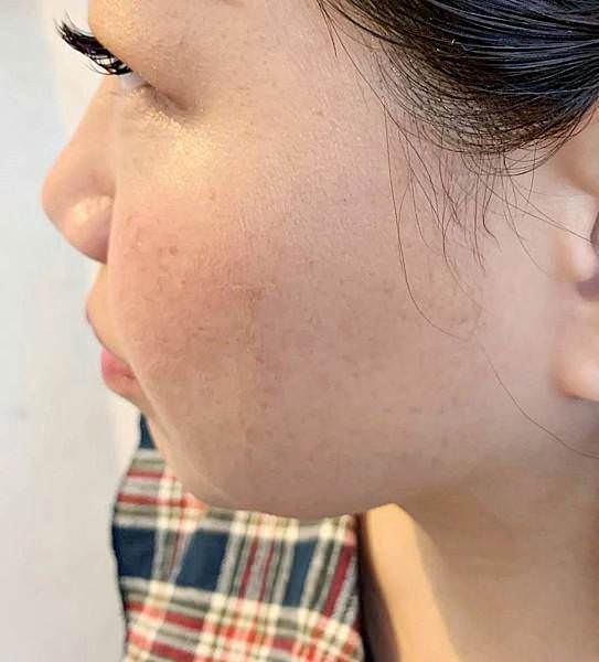 SELF BEAUTY毛孔修飾精華妝前乳66.jpg