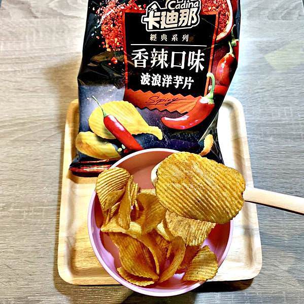A聯華食品 卡廸那波浪洋芋片蔥鹽烤雞、極品XO醬、香辣30.jpg