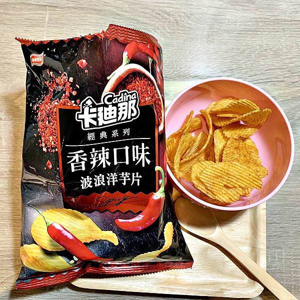 A聯華食品 卡廸那波浪洋芋片蔥鹽烤雞、極品XO醬、香辣29.jpg