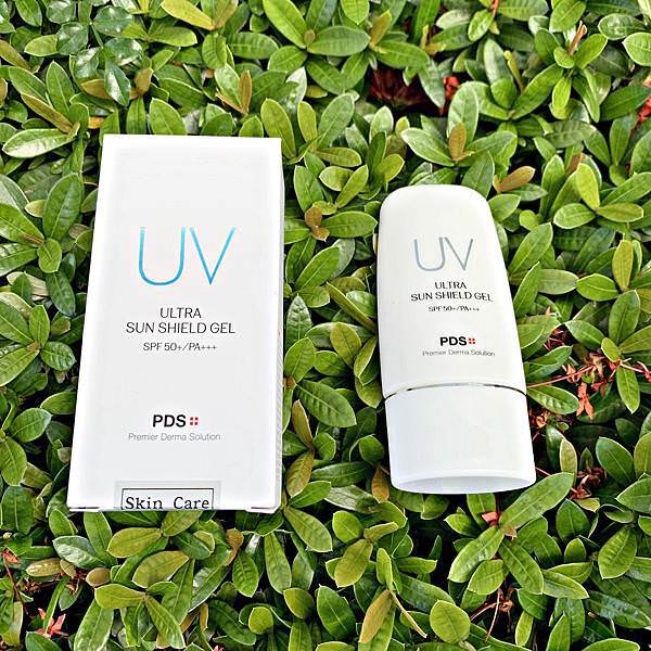 PDS ULTRA SUN SHIELD GEL逆齡潤白安心防曬霜1.jpg