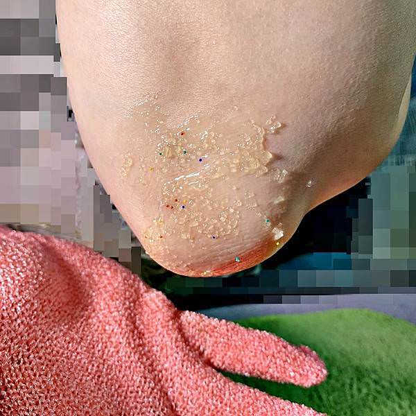 氧潤藥妝身體淨白保濕去角質魔粒36(馬賽克).jpg