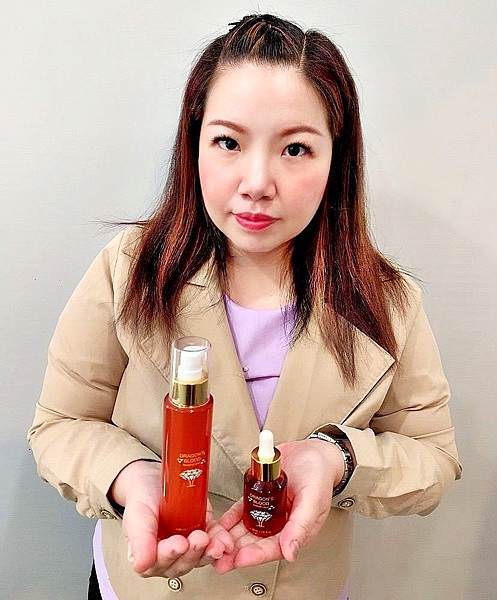 Jenduoste珍朵絲特龍血求麗精華+龍血求麗修護乳9.jpg