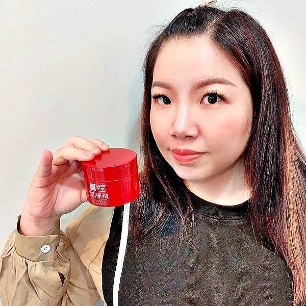 肌研極潤抗皺緊實多效凝露3-1.jpg