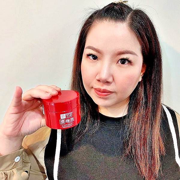 肌研極潤抗皺緊實多效凝露6-1.jpg
