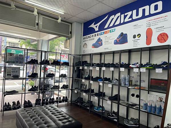 LINE_ALBUM_台中店的各種照片_220520_3.jpg