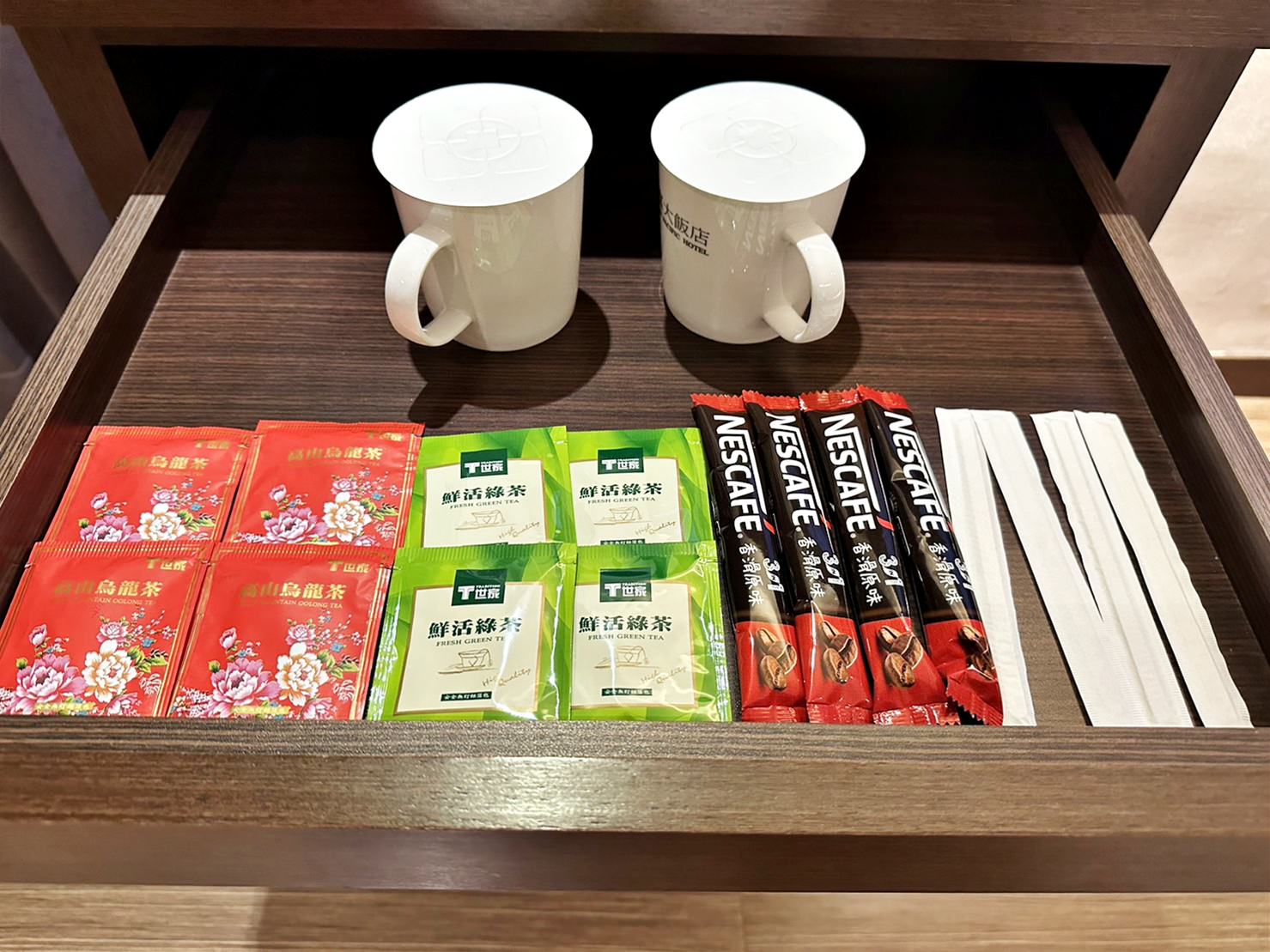 高雄鹽埕住宿|佑煦行旅Hotel Yoshi|距離「鹽埕埔站」步行5分鐘,鄰近駁二藝術特區之商務度假旅館入住心得分享 - 第18張圖 高雄鹽埕住宿|佑煦行旅Hotel Yoshi|距離「鹽埕埔站」步行5分鐘,鄰近駁二藝術特區之商務度假旅館入住心得分享