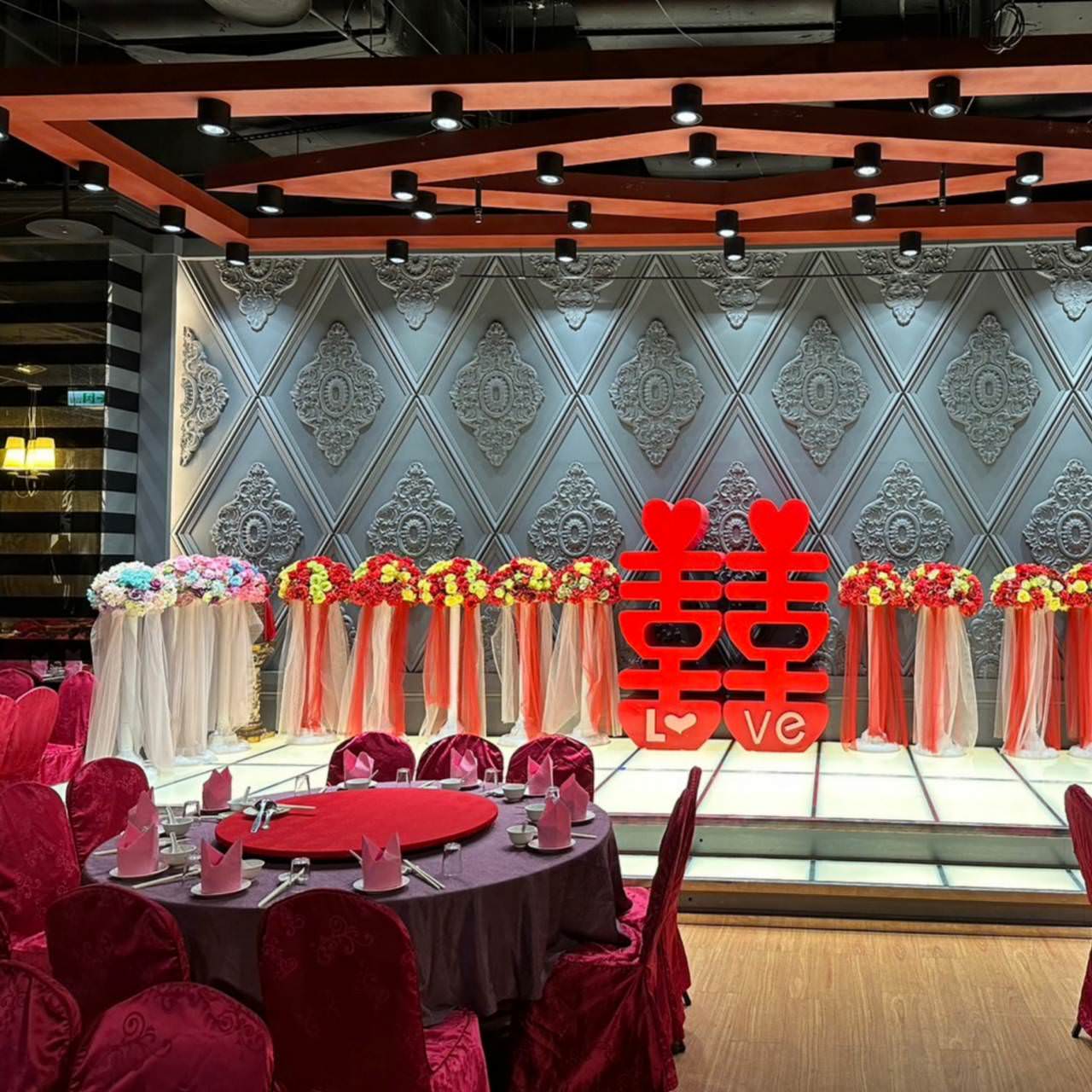 港式料理｜台南市仁德區 喜粵樓宴會餐廳｜佈置美輪美奐的台南婚宴場地，台南必吃白肉泡菜鍋之美食饗宴！