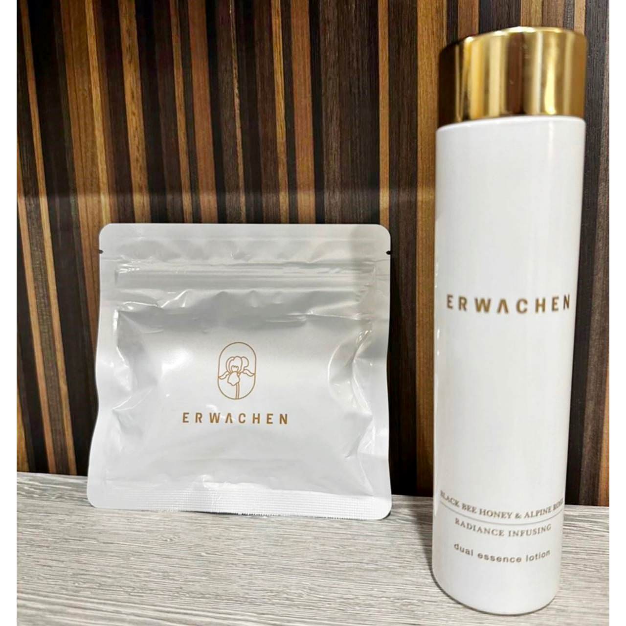 換季保養推薦|Erwachen醒寤黑蜂蜜玫瑰激光煥采活膚露|完美黃金油水比例,調理肌膚油水平衡! - 第2張圖 換季保養推薦|Erwachen醒寤黑蜂蜜玫瑰激光煥采活膚露|完美黃金油水比例,調理肌膚油水平衡!