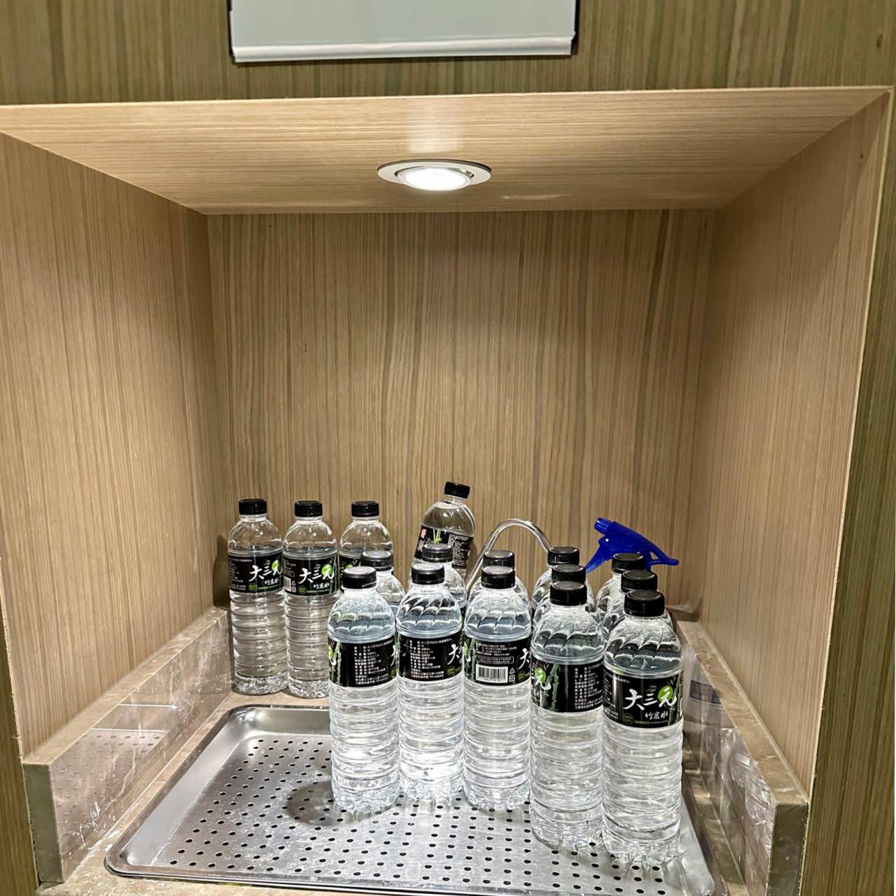 高雄火車站住宿｜高雄國際星辰旅館International Citizen Hotel｜距離「高雄火車站」車程5分鐘，鄰近三民夜市商圈，享受微醺時光之商務度假旅館入住心得分享