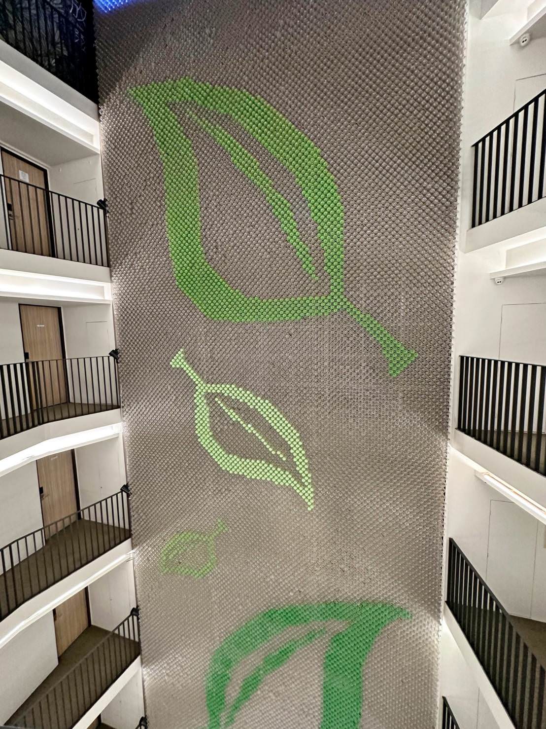 台中西區住宿推薦|綠宿行旅Green Hotel|心之光牆全台獨家室內煙火、戶外停車場與免費洗衣機,打造綠意迷人休憩空間之綠宿行旅入住心得分享! - 第67張圖 台中西區住宿推薦|綠宿行旅Green Hotel|心之光牆全台獨家室內煙火、戶外停車場與免費洗衣機,打造綠意迷人休憩空間之綠宿行旅入住心得分享!