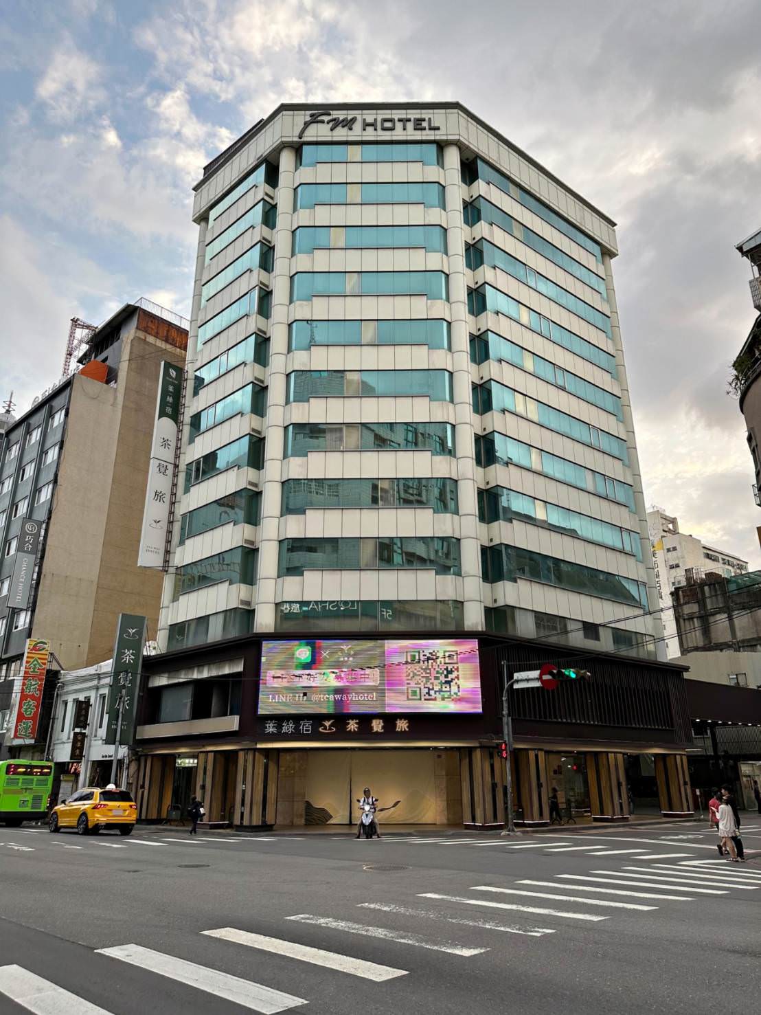 台中火車站前、中區住宿推薦|葉綠宿.茶覺旅Tea Way Hotel|客房間數齊全、設停車場與免費洗衣機,房型採光明亮舒適滿分之茶覺旅入住心得分享 - 第26張圖 台中火車站前、中區住宿推薦|葉綠宿.茶覺旅Tea Way Hotel|客房間數齊全、設停車場與免費洗衣機,房型採光明亮舒適滿分之茶覺旅入住心得分享