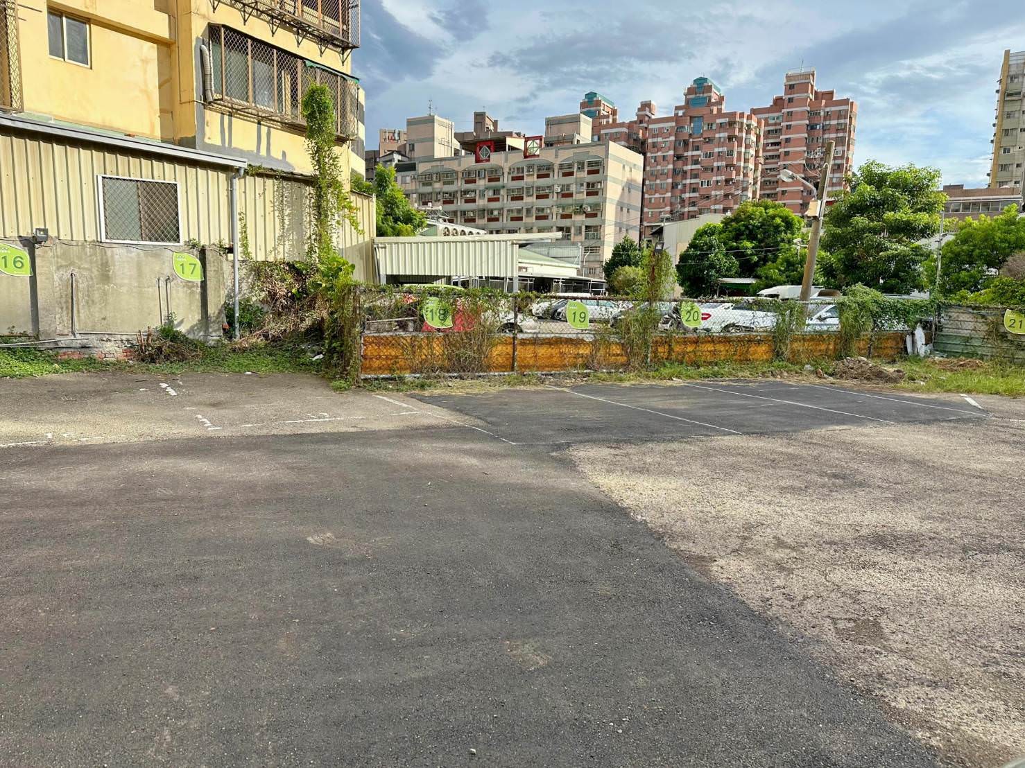 台中西屯區住宿推薦|台中逢甲住宿.葉綠宿旅館Green Hotel|室內就能享受採光、綠意與日光窗景,距離逢甲夜市步行不到5分鐘,吃喝玩樂生活機能方便之逢甲葉綠宿旅館入住心得分享! - 第8張圖 台中西屯區住宿推薦|台中逢甲住宿.葉綠宿旅館Green Hotel|室內就能享受採光、綠意與日光窗景,距離逢甲夜市步行不到5分鐘,吃喝玩樂生活機能方便之逢甲葉綠宿旅館入住心得分享!