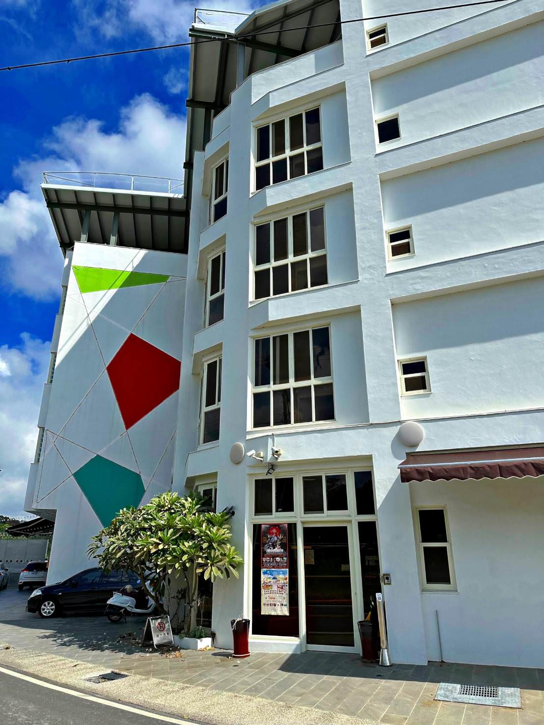 台中后里區親子民宿推薦｜風自然親子時尚旅宿｜鄰近麗寶樂園，戶外大型停車場、點心區全天免費供應，多種親子主題房型，住到流連忘返之后麗安心親子時尚旅宿入住心得分享！