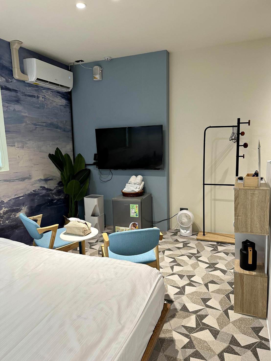 台南中西區民宿｜台南龍滴家民宿｜台南滴家創意民宿二館，入住送在地品牌Sounds good襪子，享受舒適如家的旅程之龍滴家民宿入住心得分享！