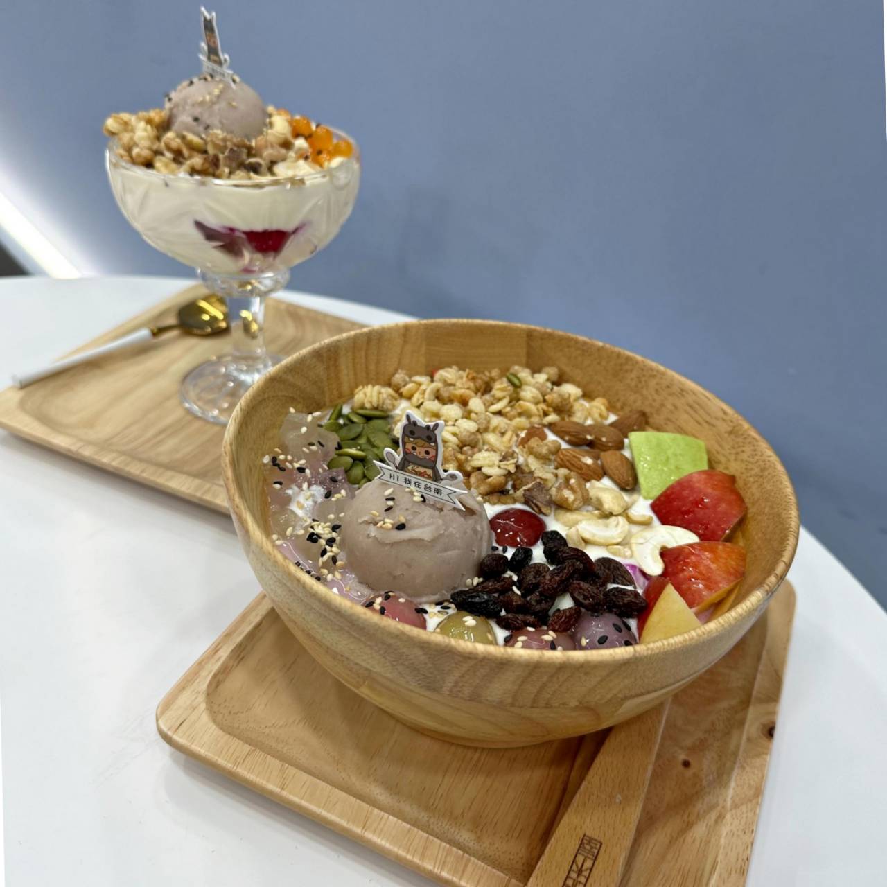 台南創意料理｜台南中西區Buy a goods百合穀室西門創始店｜自選酸奶水果撈口味，好吃又好看的酸奶、水果與穀物之美食饗宴！