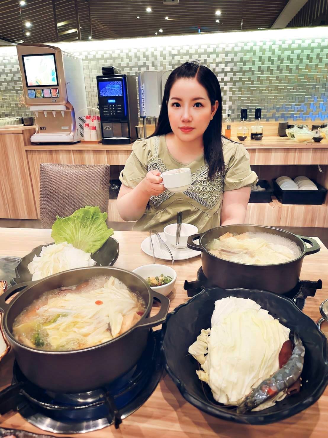 嘉義市泳池飯店住宿｜尊皇大飯店｜距離文化路觀光夜市10分鐘，設施設備一應俱全，附設自助早餐、精緻鍋物、露天泳池、景觀酒吧之尊皇大飯店入住心得分享！