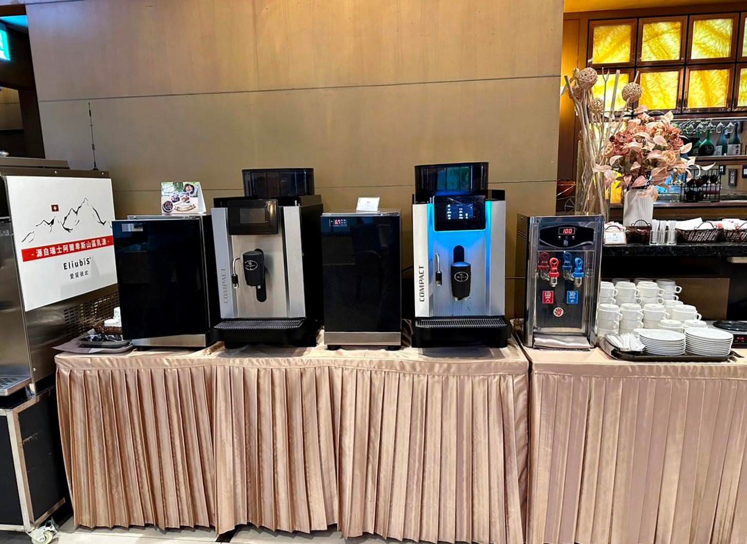 台中西屯區住宿推薦|台中五星級飯店永豐棧酒店|自助式早餐有牛肉湯、阿利海鮮海味超新鮮、下午茶美食饗宴應有盡有之永豐棧酒店入住心得分享! - 第18張圖 台中西屯區住宿推薦|台中五星級飯店永豐棧酒店|自助式早餐有牛肉湯、阿利海鮮海味超新鮮、下午茶美食饗宴應有盡有之永豐棧酒店入住心得分享!