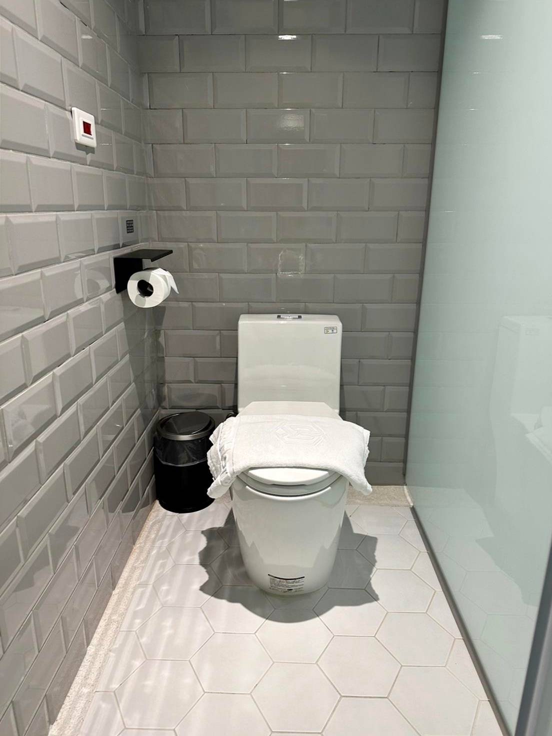 台南中西區旅店｜南兜漫旅Voyager Hotel｜座落國華商圈正興街，旅宿滿足食衣住行娛樂，台南特色旅館推薦南兜漫旅！