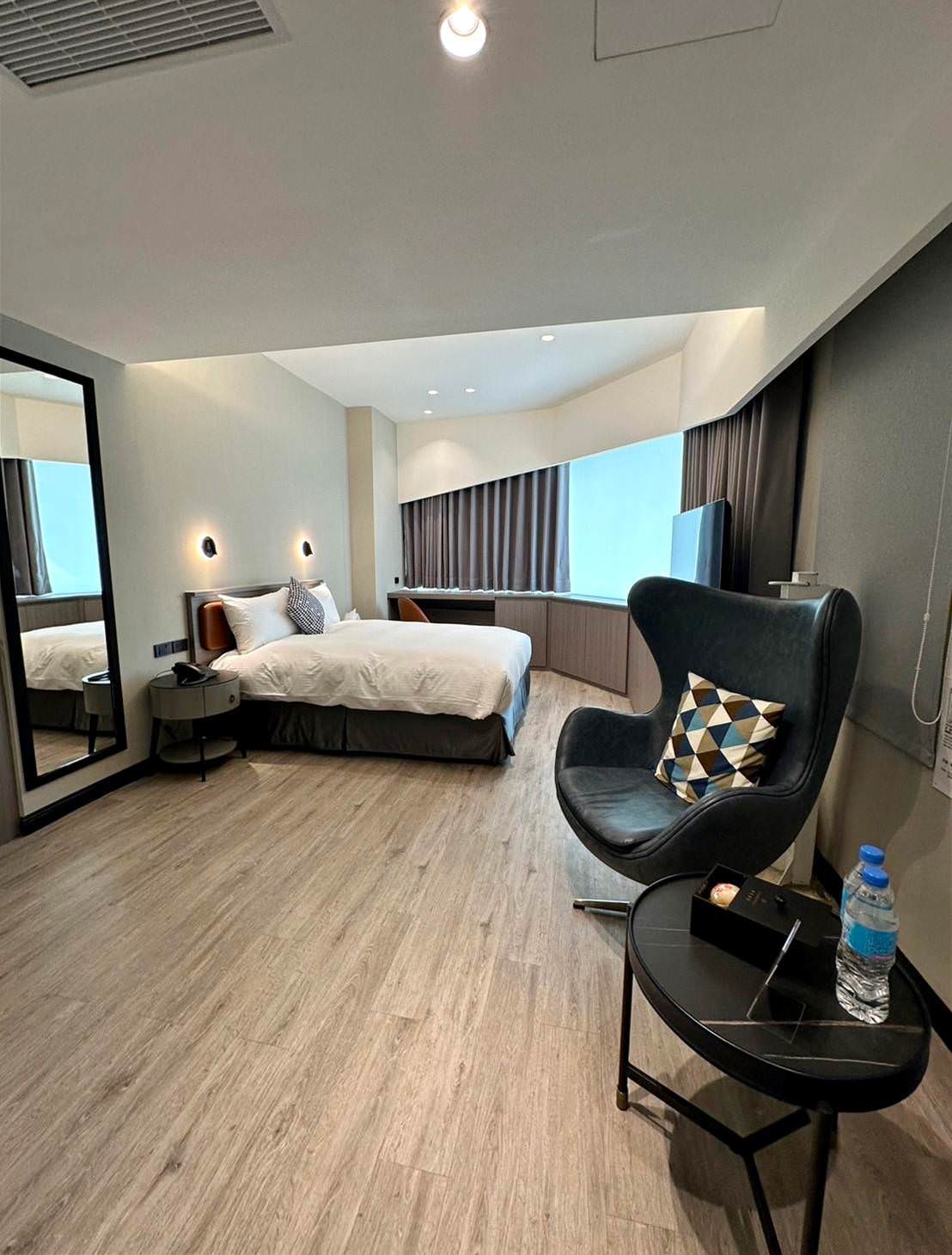 台南中西區旅店｜南兜漫旅Voyager Hotel｜座落國華商圈正興街，旅宿滿足食衣住行娛樂，台南特色旅館推薦南兜漫旅！