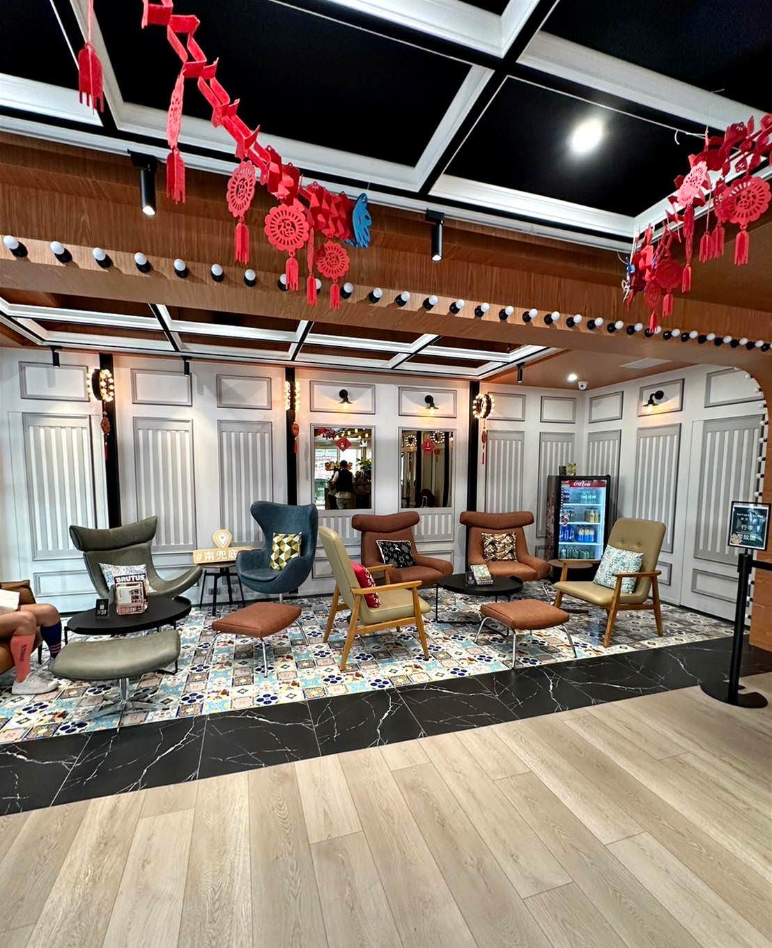 台南中西區旅店｜南兜漫旅Voyager Hotel｜座落國華商圈正興街，旅宿滿足食衣住行娛樂，台南特色旅館推薦南兜漫旅！