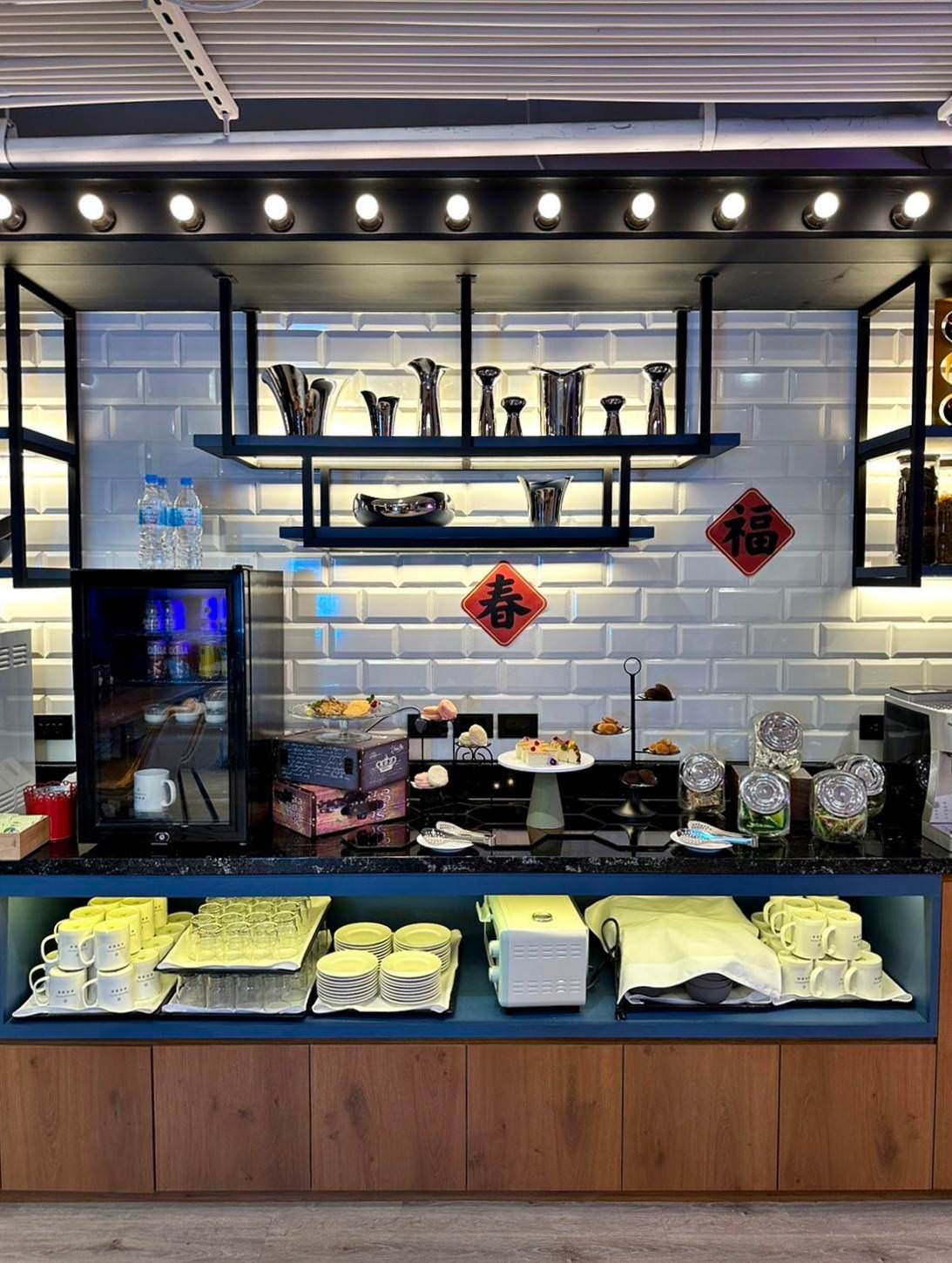 台南中西區旅店｜南兜漫旅Voyager Hotel｜座落國華商圈正興街，旅宿滿足食衣住行娛樂，台南特色旅館推薦南兜漫旅！