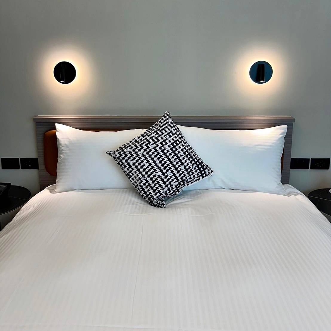 台南中西區旅店｜南兜漫旅Voyager Hotel｜座落國華商圈正興街，旅宿滿足食衣住行娛樂，台南特色旅館推薦南兜漫旅！