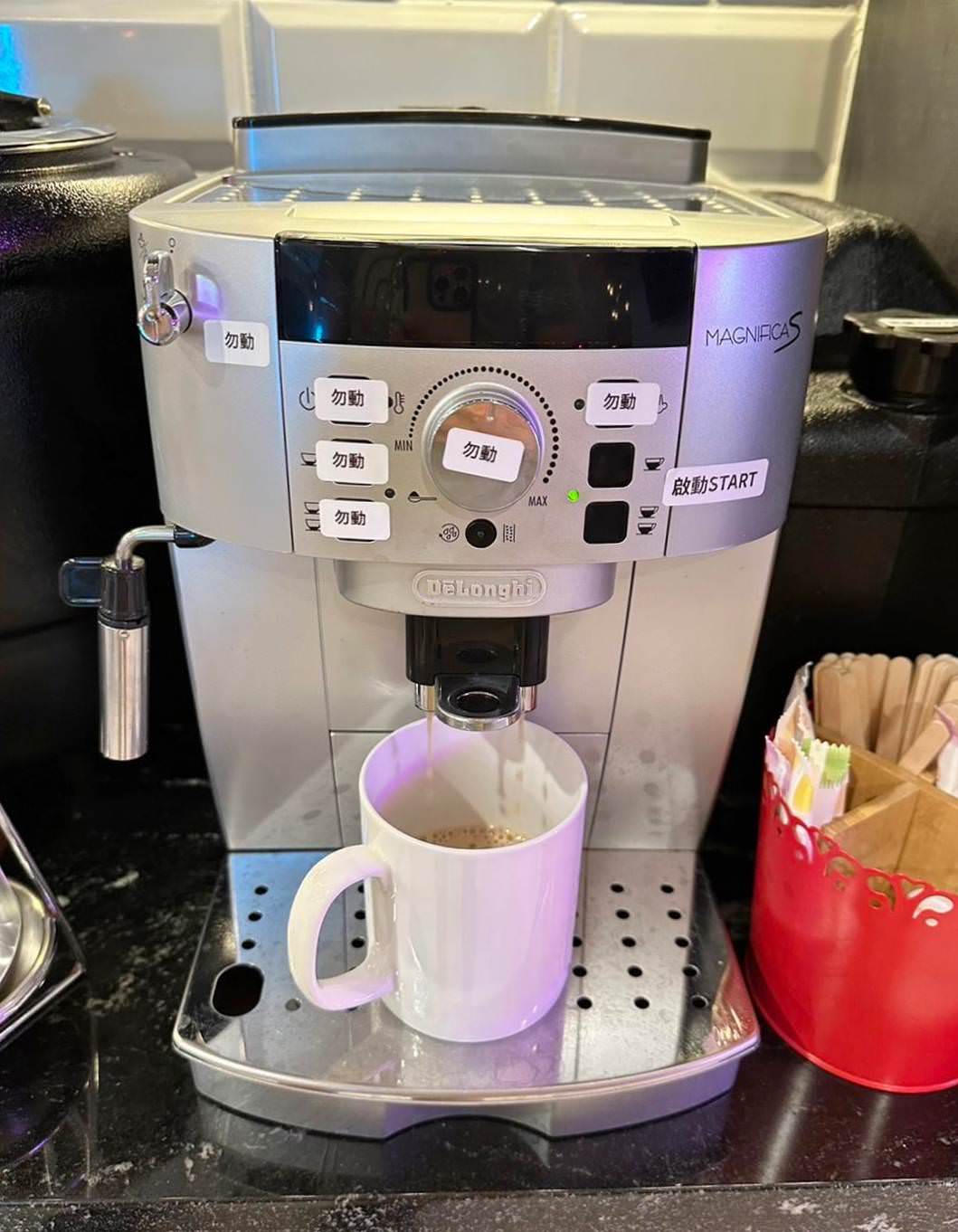 台南中西區旅店｜南兜漫旅Voyager Hotel｜座落國華商圈正興街，旅宿滿足食衣住行娛樂，台南特色旅館推薦南兜漫旅！