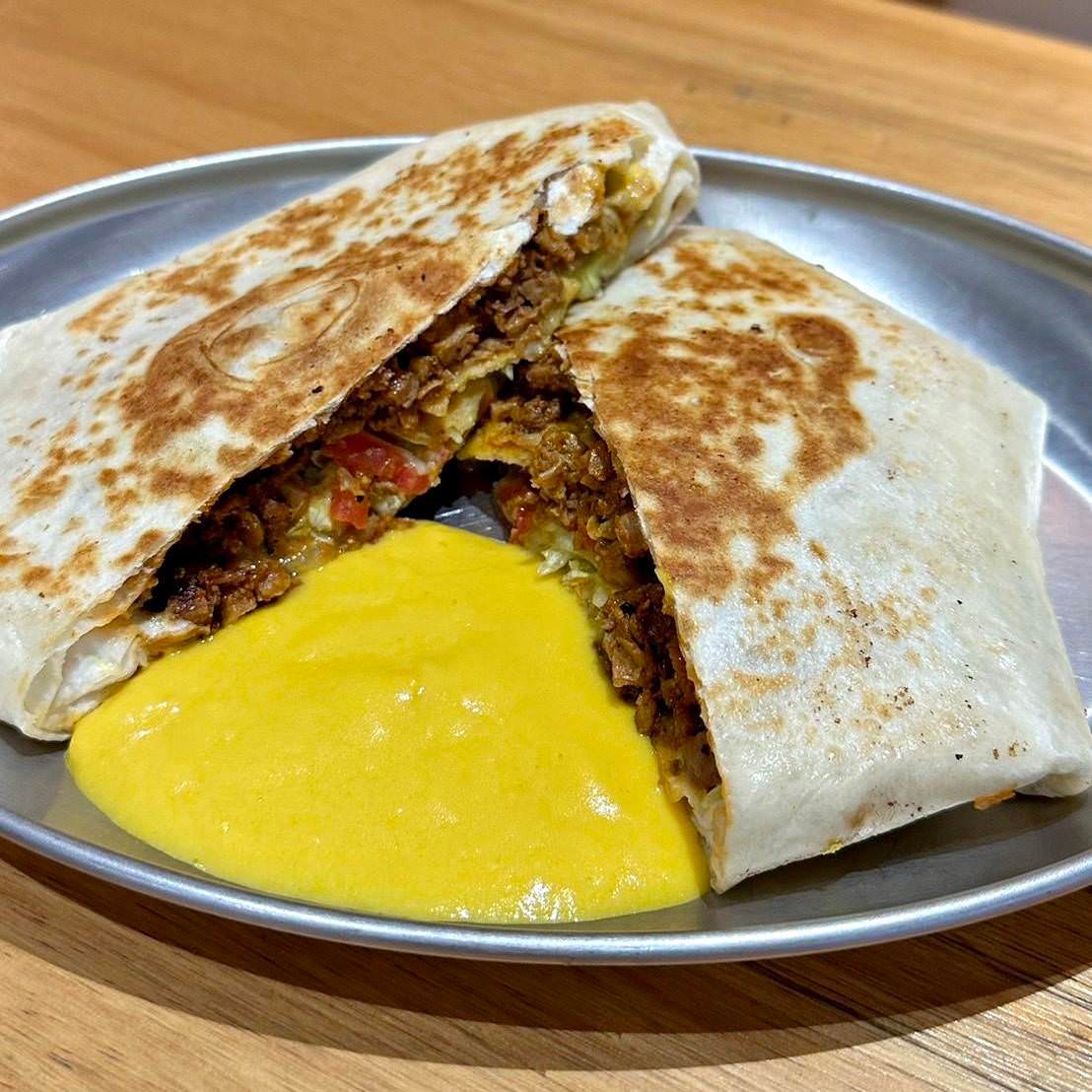 台中蔬食料理推薦|台中市西區Mixigan美墨創意蔬食料理|美墨異國料理結合蔬食潮流,色香味俱全植物肉,驚豔舌尖之蔬食饗宴! - 第33張圖 台中蔬食料理推薦|台中市西區Mixigan美墨創意蔬食料理|美墨異國料理結合蔬食潮流,色香味俱全植物肉,驚豔舌尖之蔬食饗宴!