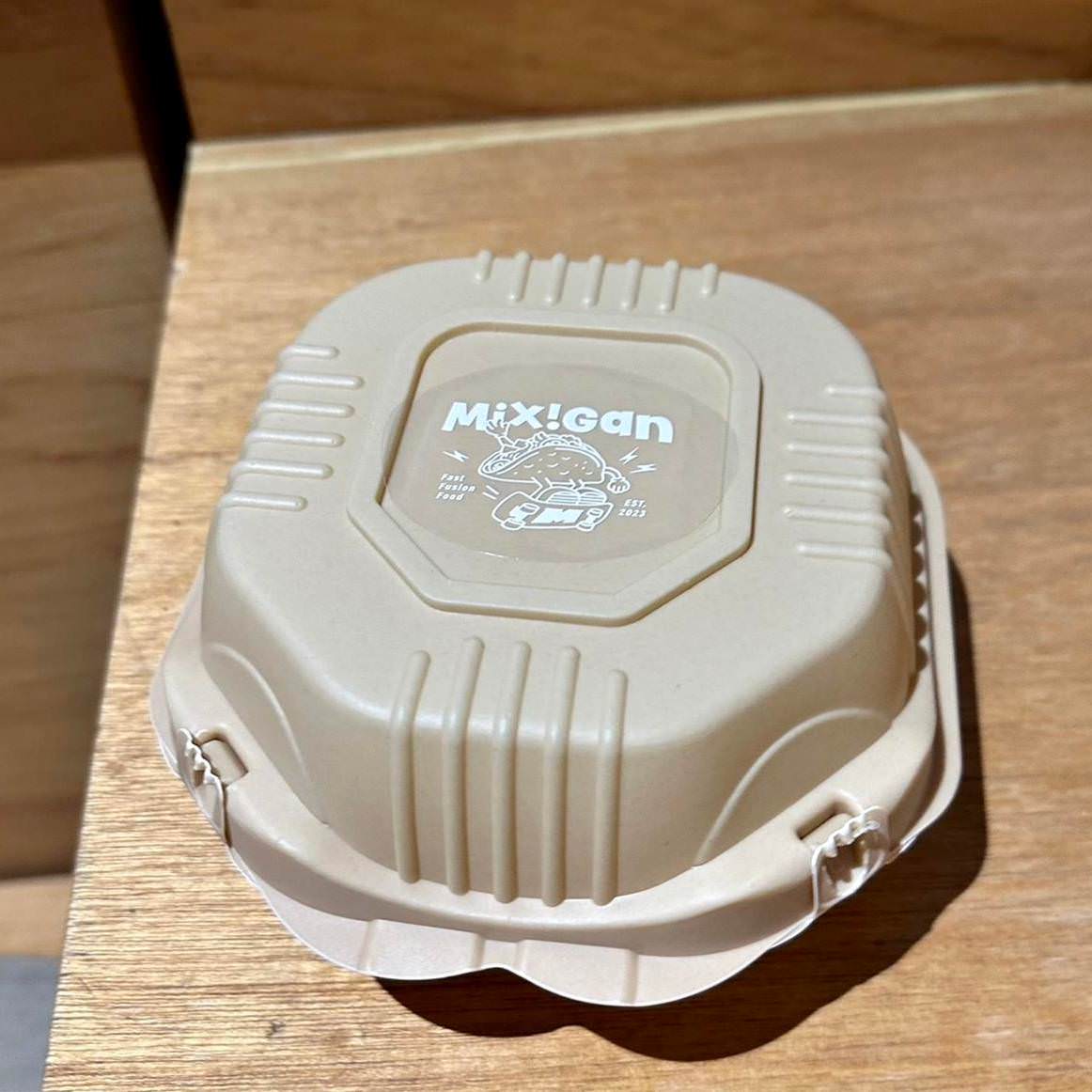 台中蔬食料理推薦|台中市西區Mixigan美墨創意蔬食料理|美墨異國料理結合蔬食潮流,色香味俱全植物肉,驚豔舌尖之蔬食饗宴! - 第40張圖 台中蔬食料理推薦|台中市西區Mixigan美墨創意蔬食料理|美墨異國料理結合蔬食潮流,色香味俱全植物肉,驚豔舌尖之蔬食饗宴!