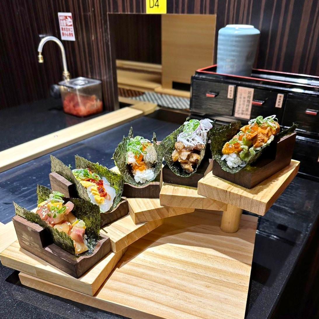 日本料理推薦｜台中市南屯區大漁迴轉壽司（創始店）｜零接觸平板點餐新鮮直送包廂，春季限定旬彩料理、創意美式壽司捲—極上盛合，一口入魂驚豔味蕾！