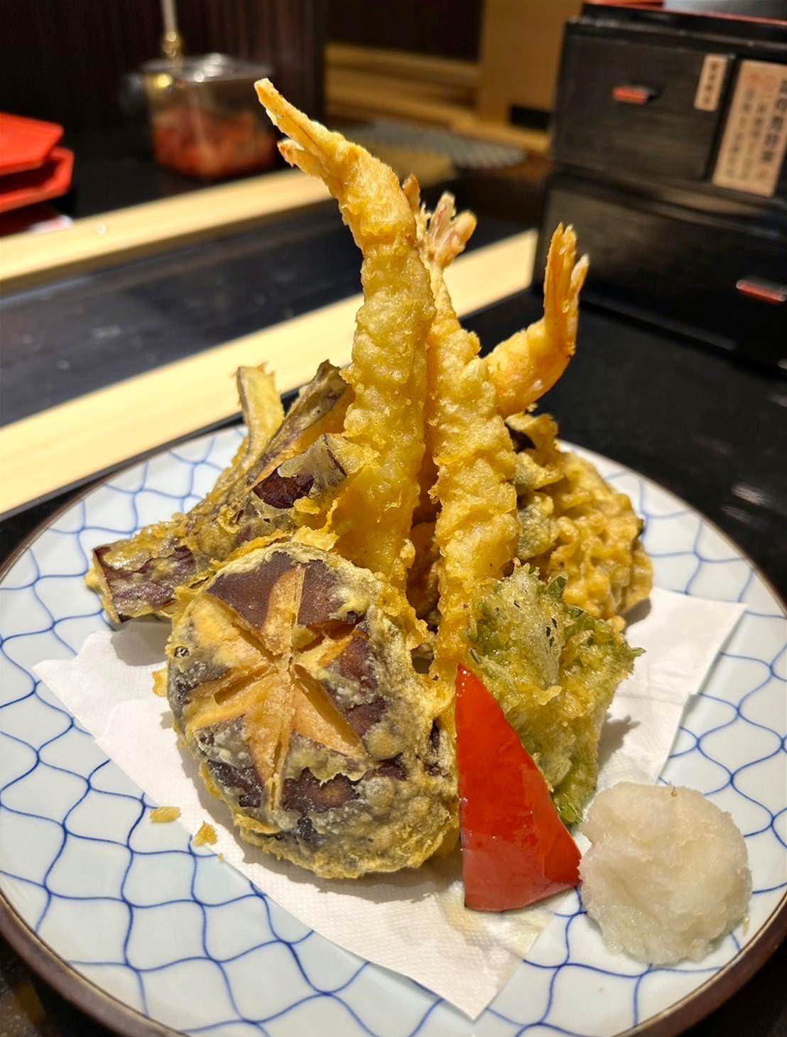 日本料理推薦｜台中市南屯區大漁迴轉壽司（創始店）｜零接觸平板點餐新鮮直送包廂，春季限定旬彩料理、創意美式壽司捲—極上盛合，一口入魂驚豔味蕾！