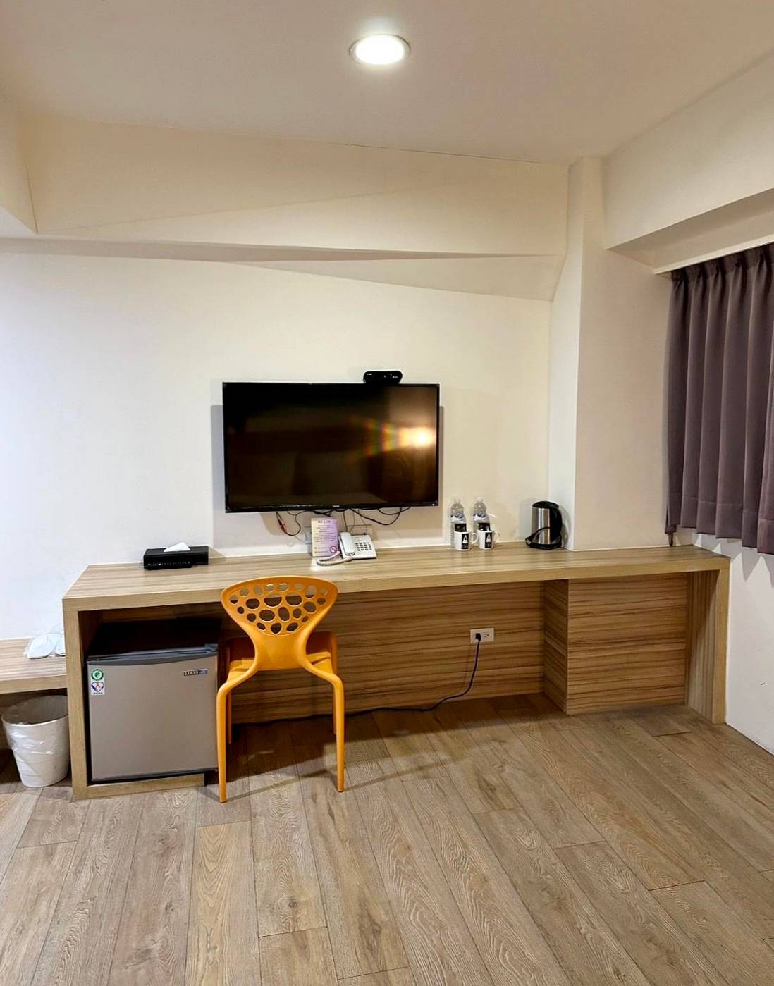 台中南區住宿推薦|Trans Inn傳思文旅|平價旅行首選,樓下就是忠孝夜市,吃喝玩樂生活機能方便,住宿環境靜謐舒適自在之傳思文旅入住心得分享! - 第23張圖 台中南區住宿推薦|Trans Inn傳思文旅|平價旅行首選,樓下就是忠孝夜市,吃喝玩樂生活機能方便,住宿環境靜謐舒適自在之傳思文旅入住心得分享!