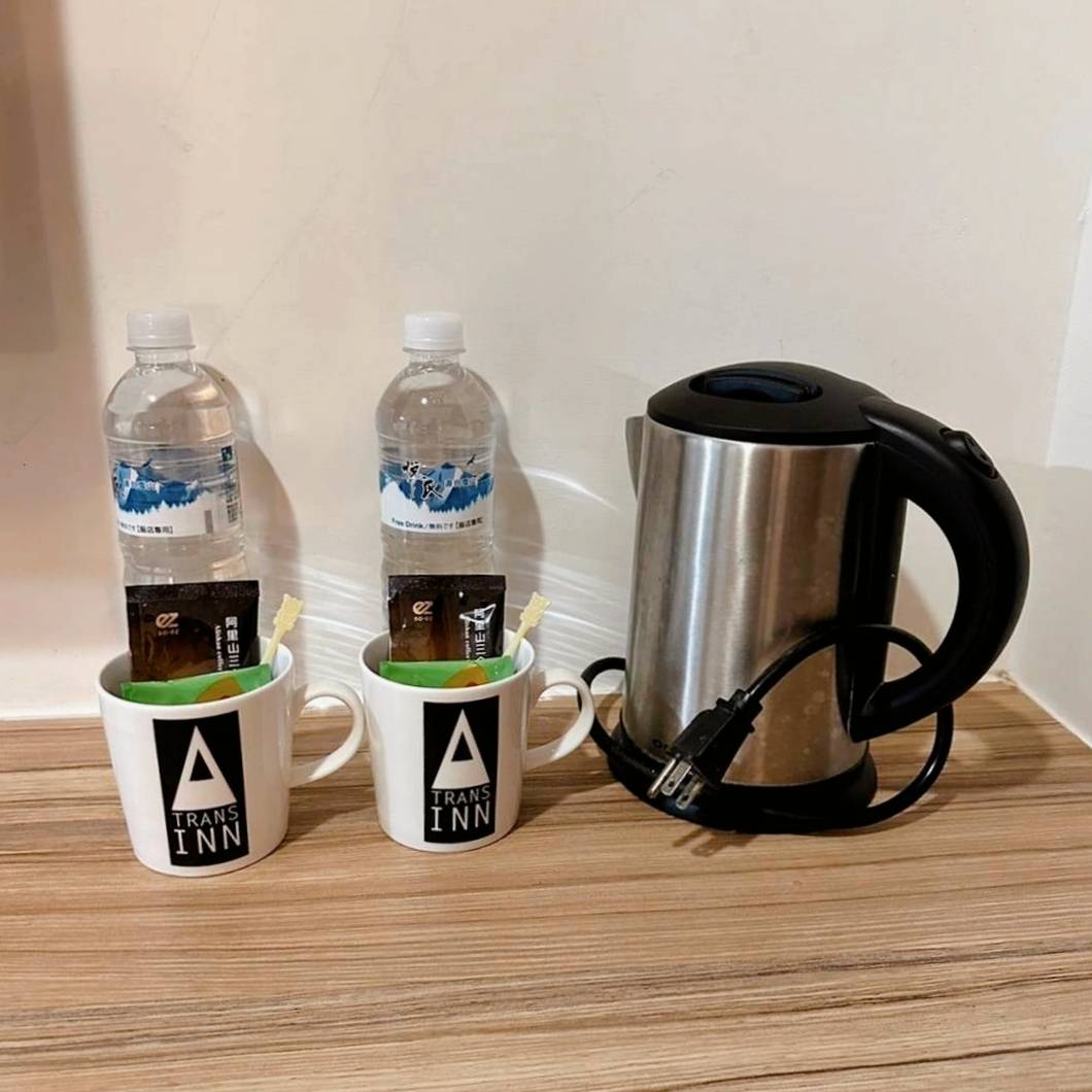 台中南區住宿推薦|Trans Inn傳思文旅|平價旅行首選,樓下就是忠孝夜市,吃喝玩樂生活機能方便,住宿環境靜謐舒適自在之傳思文旅入住心得分享! - 第21張圖 台中南區住宿推薦|Trans Inn傳思文旅|平價旅行首選,樓下就是忠孝夜市,吃喝玩樂生活機能方便,住宿環境靜謐舒適自在之傳思文旅入住心得分享!