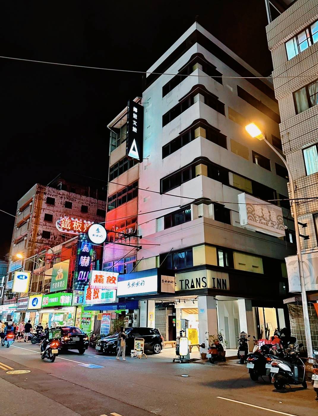 台中南區住宿推薦|Trans Inn傳思文旅|平價旅行首選,樓下就是忠孝夜市,吃喝玩樂生活機能方便,住宿環境靜謐舒適自在之傳思文旅入住心得分享! - 第54張圖 台中南區住宿推薦|Trans Inn傳思文旅|平價旅行首選,樓下就是忠孝夜市,吃喝玩樂生活機能方便,住宿環境靜謐舒適自在之傳思文旅入住心得分享!