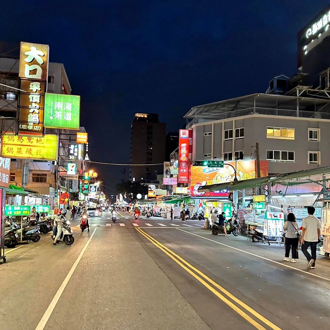 台中南區住宿推薦|Trans Inn傳思文旅|平價旅行首選,樓下就是忠孝夜市,吃喝玩樂生活機能方便,住宿環境靜謐舒適自在之傳思文旅入住心得分享! - 第52張圖 台中南區住宿推薦|Trans Inn傳思文旅|平價旅行首選,樓下就是忠孝夜市,吃喝玩樂生活機能方便,住宿環境靜謐舒適自在之傳思文旅入住心得分享!
