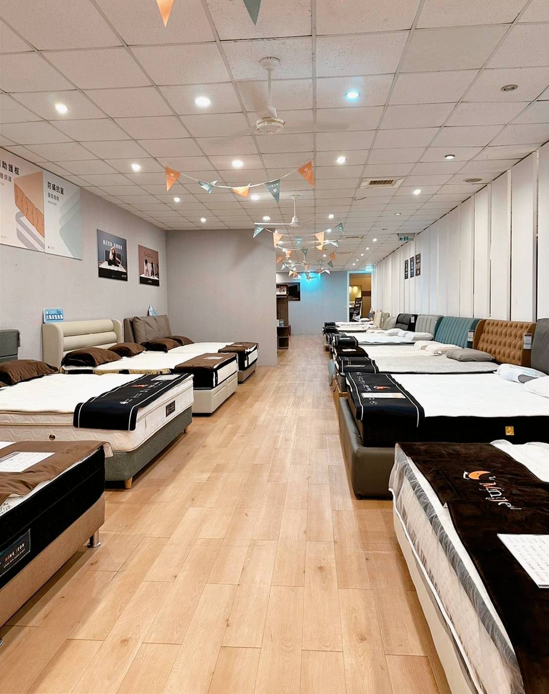 台南家具推薦|明久家具台南店|鄰近大橋火車站,台灣在地品牌,沙發、床墊工廠直營,價格親民、CP值高,客製化家具滿足客群需求! - 第86張圖 台南家具推薦|明久家具台南店|鄰近大橋火車站,台灣在地品牌,沙發、床墊工廠直營,價格親民、CP值高,客製化家具滿足客群需求!