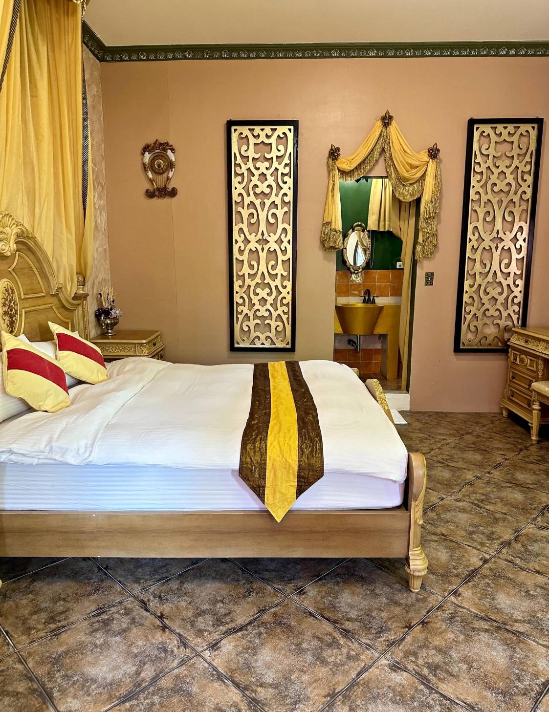 屏東縣恆春鎮住宿推薦|墾丁戀戀莎堡特色民宿|步行到船帆石沙灘僅三分鐘,彷彿置身歐洲,享受異國風情之戀戀莎堡特色民宿入住心得分享! - 第15張圖 屏東縣恆春鎮住宿推薦|墾丁戀戀莎堡特色民宿|步行到船帆石沙灘僅三分鐘,彷彿置身歐洲,享受異國風情之戀戀莎堡特色民宿入住心得分享!