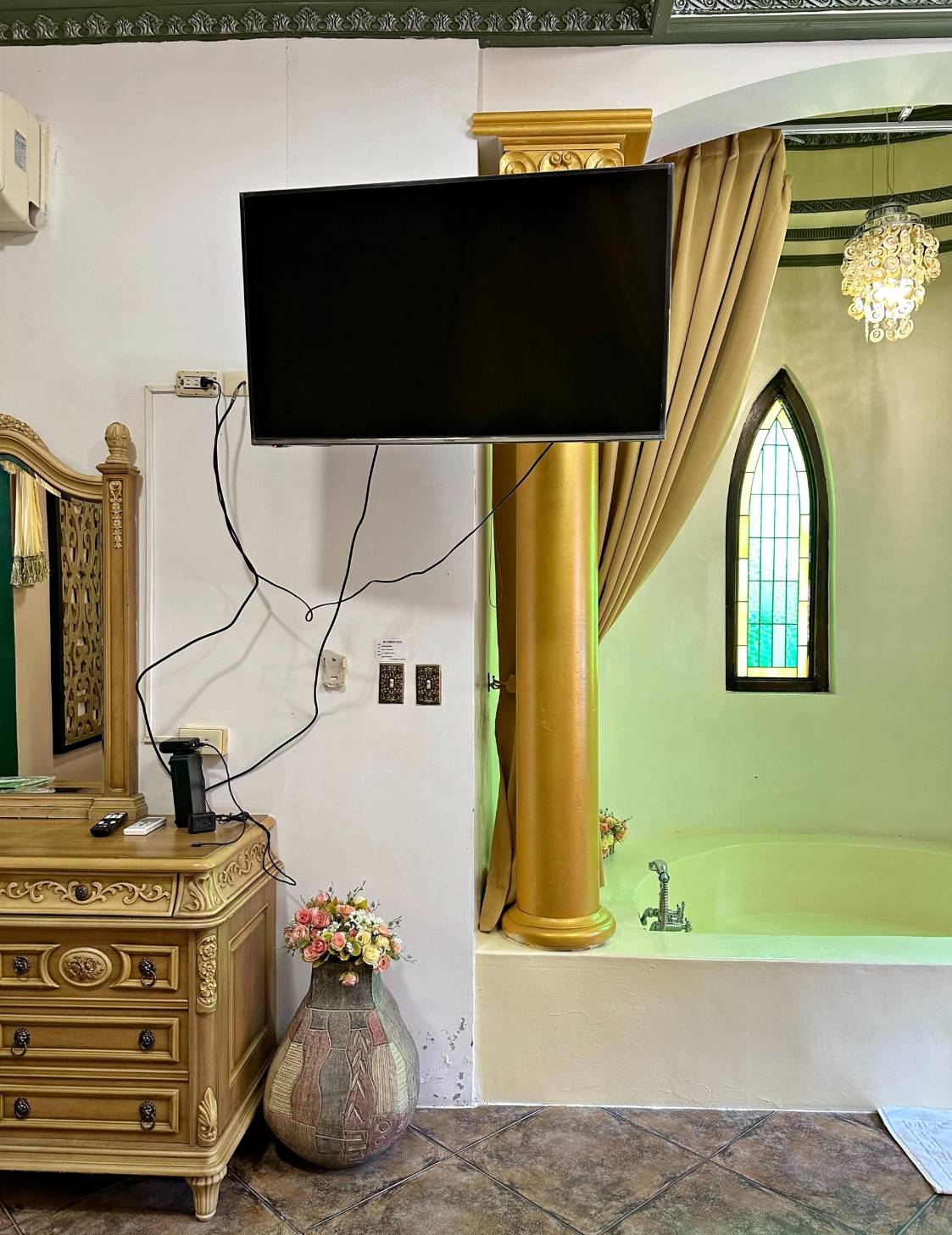 屏東縣恆春鎮住宿推薦|墾丁戀戀莎堡特色民宿|步行到船帆石沙灘僅三分鐘,彷彿置身歐洲,享受異國風情之戀戀莎堡特色民宿入住心得分享! - 第44張圖 屏東縣恆春鎮住宿推薦|墾丁戀戀莎堡特色民宿|步行到船帆石沙灘僅三分鐘,彷彿置身歐洲,享受異國風情之戀戀莎堡特色民宿入住心得分享!