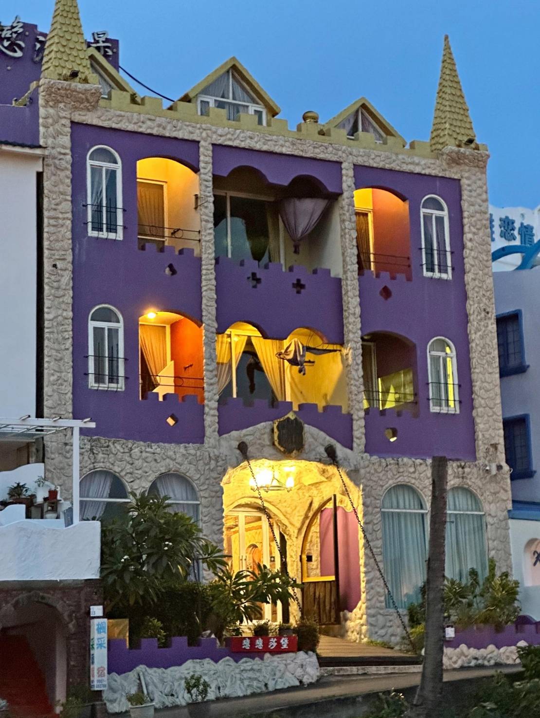 屏東縣恆春鎮住宿推薦|墾丁戀戀莎堡特色民宿|步行到船帆石沙灘僅三分鐘,彷彿置身歐洲,享受異國風情之戀戀莎堡特色民宿入住心得分享! - 第6張圖 屏東縣恆春鎮住宿推薦|墾丁戀戀莎堡特色民宿|步行到船帆石沙灘僅三分鐘,彷彿置身歐洲,享受異國風情之戀戀莎堡特色民宿入住心得分享!