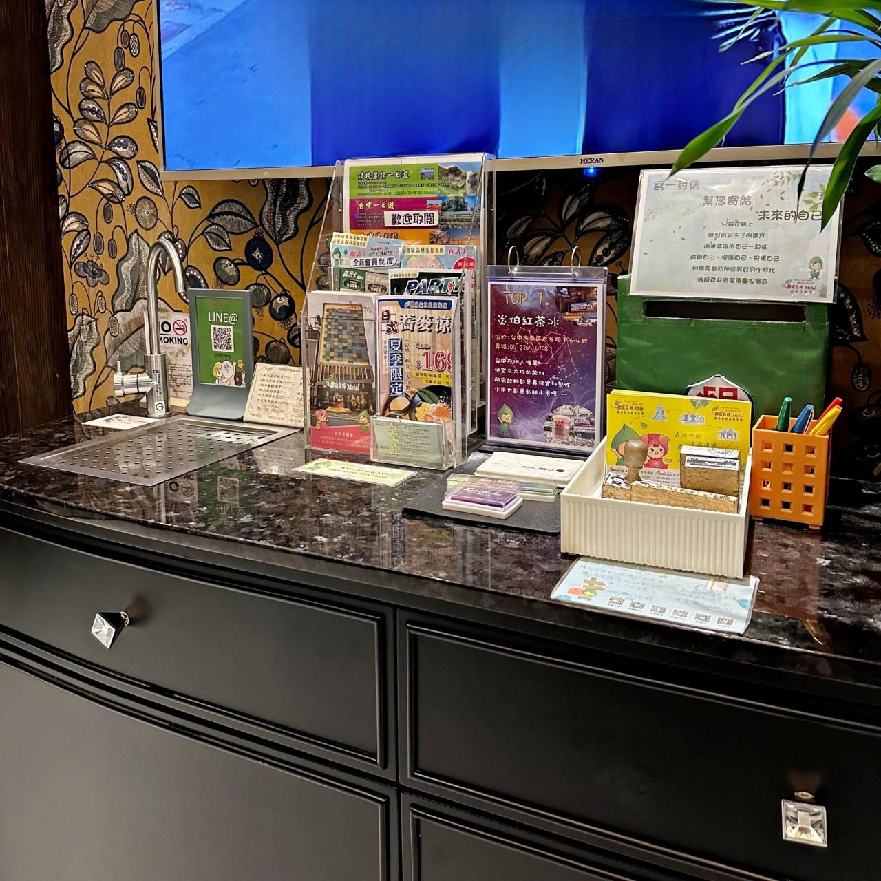 台中南區住宿推薦|挪威森林台中文創館|室內親子景點一玩上癮,忠孝夜市徒步1分鐘,吃喝玩樂生活機能方便,住宿環境徹底放鬆身心之挪威森林台中文創館入住心得分享! - 第39張圖 台中南區住宿推薦|挪威森林台中文創館|室內親子景點一玩上癮,忠孝夜市徒步1分鐘,吃喝玩樂生活機能方便,住宿環境徹底放鬆身心之挪威森林台中文創館入住心得分享!