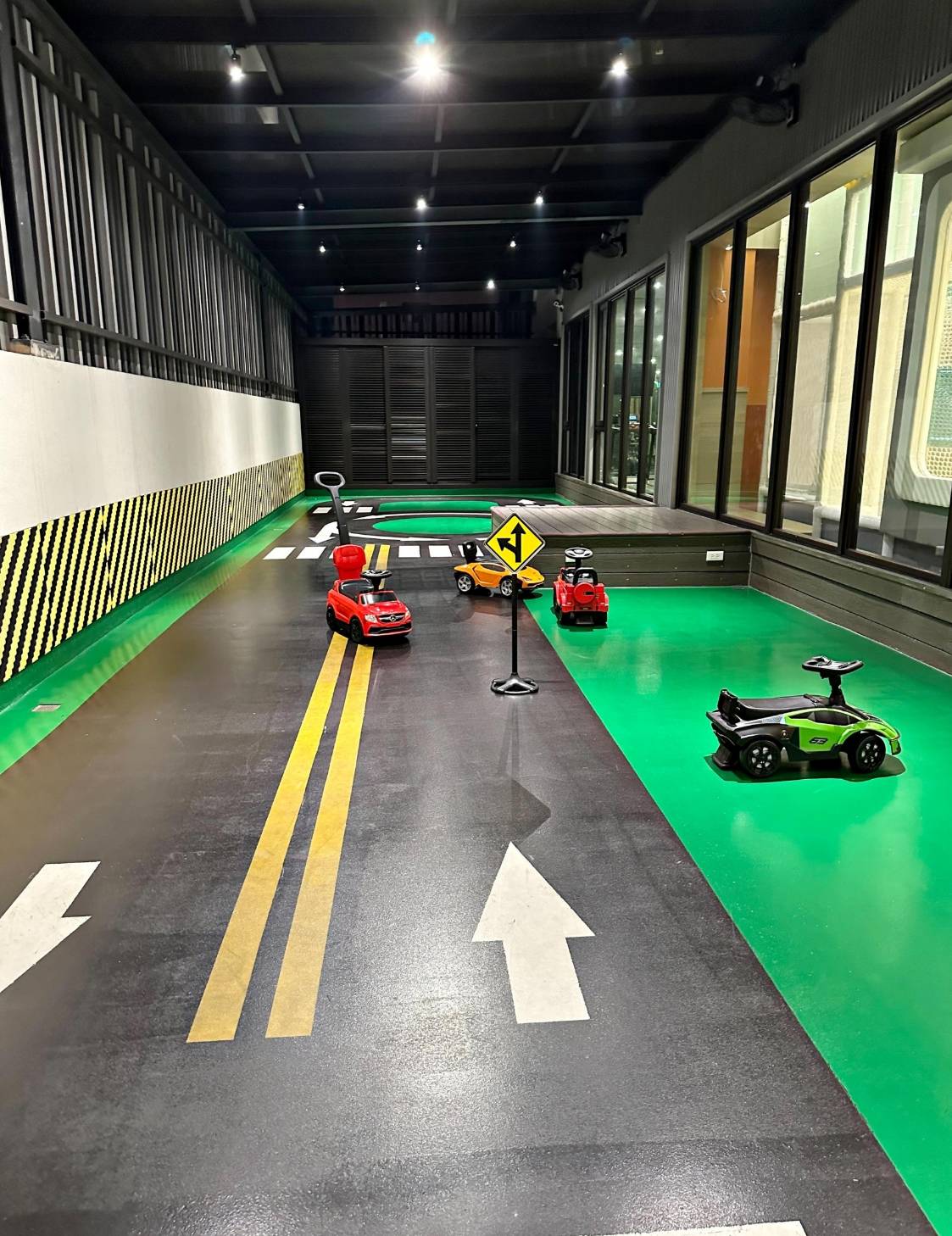 台中南區住宿推薦|挪威森林台中文創館|室內親子景點一玩上癮,忠孝夜市徒步1分鐘,吃喝玩樂生活機能方便,住宿環境徹底放鬆身心之挪威森林台中文創館入住心得分享! - 第56張圖 台中南區住宿推薦|挪威森林台中文創館|室內親子景點一玩上癮,忠孝夜市徒步1分鐘,吃喝玩樂生活機能方便,住宿環境徹底放鬆身心之挪威森林台中文創館入住心得分享!