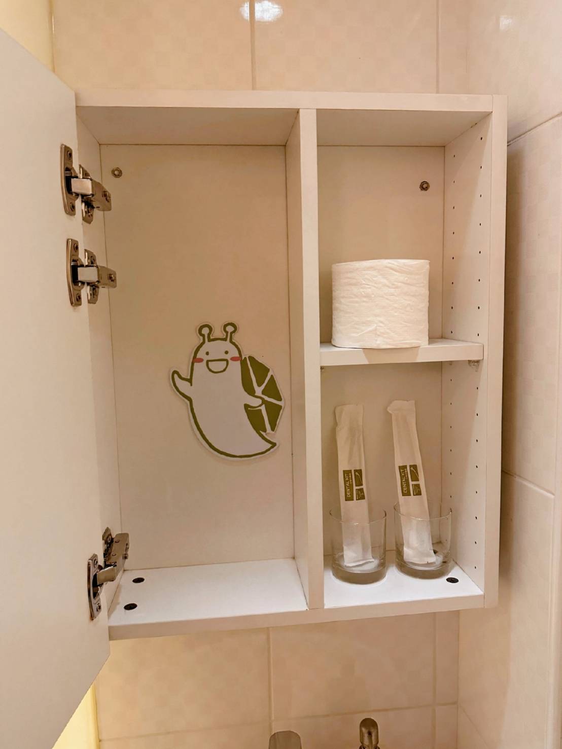 台中西屯區住宿推薦｜台中逢甲住宿．葉綠宿旅館Green Hotel｜二訪入住精緻雙人客房，有對外窗採光充足，公共空間綠意共鳴，距離逢甲夜市步行不到5分鐘，吃喝玩樂生活機能方便之逢甲葉綠宿旅館入住心得分享！