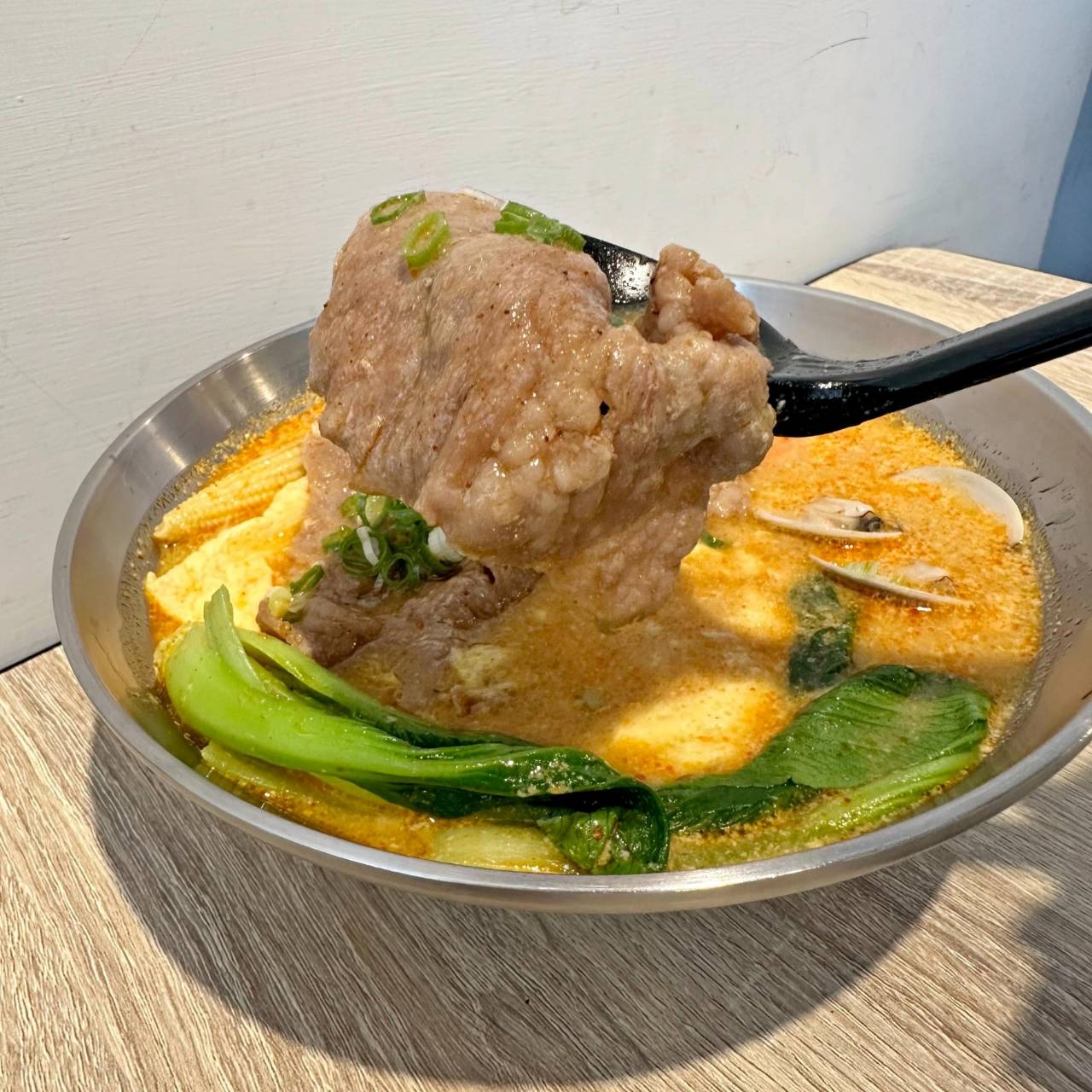 台南美味食記|丼煲處(丼燒24)|經典燒肉煲湯麵食、平價創意料理、湯品小菜佳餚之丼煲處美食饗宴! - 第24張圖 台南美味食記|丼煲處(丼燒24)|經典燒肉煲湯麵食、平價創意料理、湯品小菜佳餚之丼煲處美食饗宴!