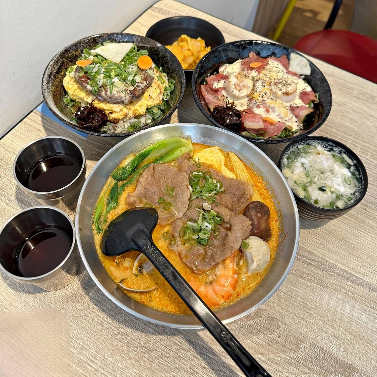 台南美味食記|丼煲處(丼燒24)|經典燒肉煲湯麵食、平價創意料理、湯品小菜佳餚之丼煲處美食饗宴! - 第20張圖 台南美味食記|丼煲處(丼燒24)|經典燒肉煲湯麵食、平價創意料理、湯品小菜佳餚之丼煲處美食饗宴!