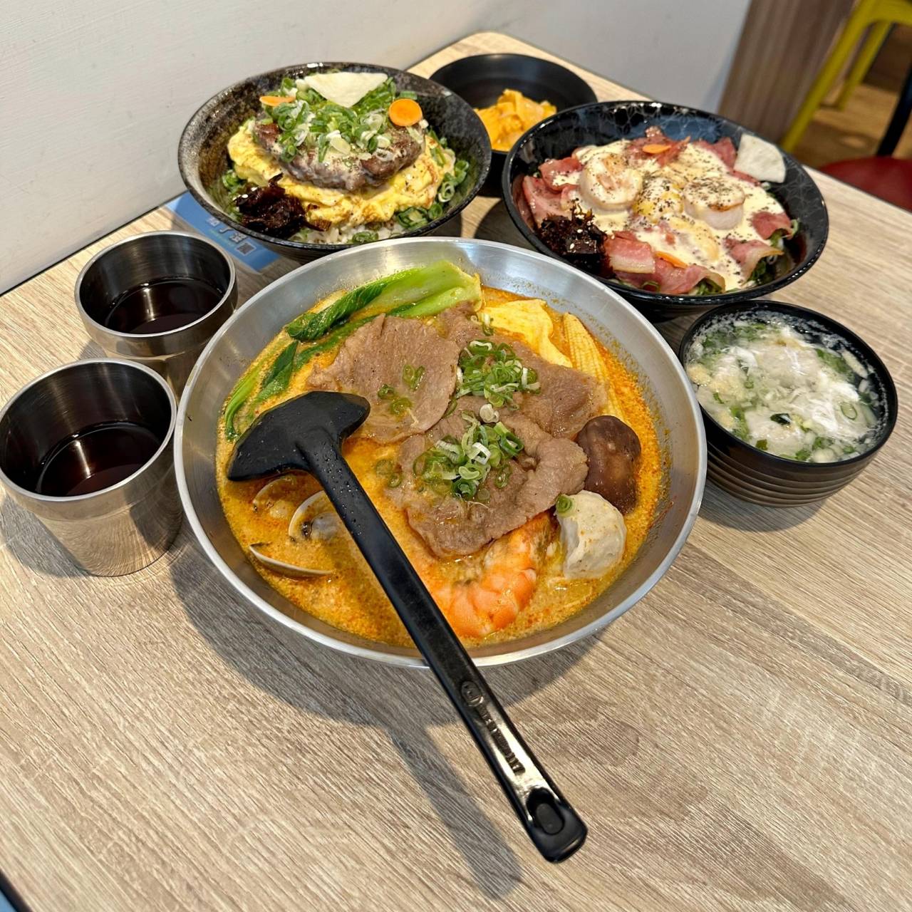 台南美味食記|丼煲處(丼燒24)|經典燒肉煲湯麵食、平價創意料理、湯品小菜佳餚之丼煲處美食饗宴! - 第34張圖 台南美味食記|丼煲處(丼燒24)|經典燒肉煲湯麵食、平價創意料理、湯品小菜佳餚之丼煲處美食饗宴!