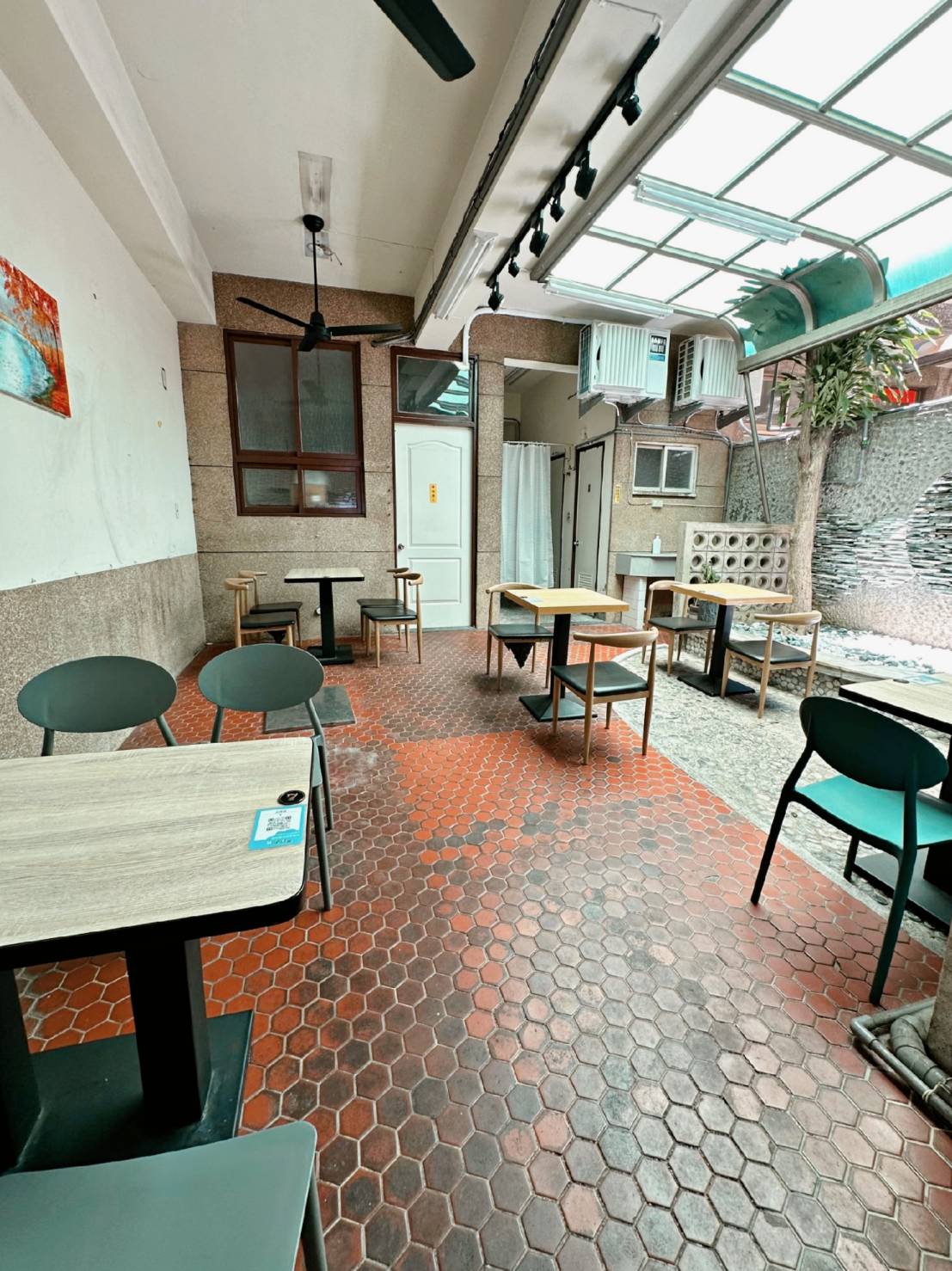 台南美味食記|丼煲處(丼燒24)|經典燒肉煲湯麵食、平價創意料理、湯品小菜佳餚之丼煲處美食饗宴! - 第13張圖 台南美味食記|丼煲處(丼燒24)|經典燒肉煲湯麵食、平價創意料理、湯品小菜佳餚之丼煲處美食饗宴!