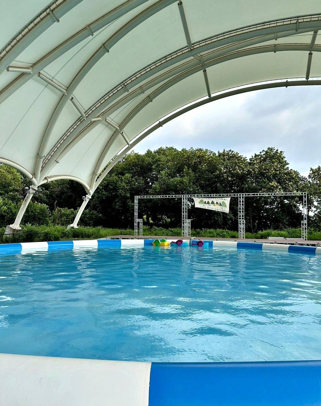 彰化縣社頭鄉露營推薦|Qinshui Resort清水那方豪華露營|全國唯一可以泡溫泉的豪華露營,近擁大片綠意生態,適合各齡層之免裝備懶人露營入住心得分享! - 第47張圖 彰化縣社頭鄉露營推薦|Qinshui Resort清水那方豪華露營|全國唯一可以泡溫泉的豪華露營,近擁大片綠意生態,適合各齡層之免裝備懶人露營入住心得分享!